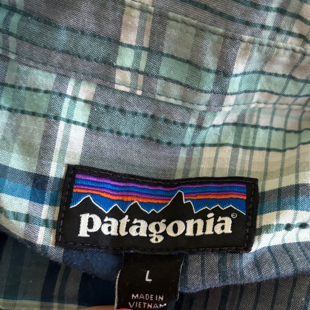 Patagonia Button Down Large - image 3